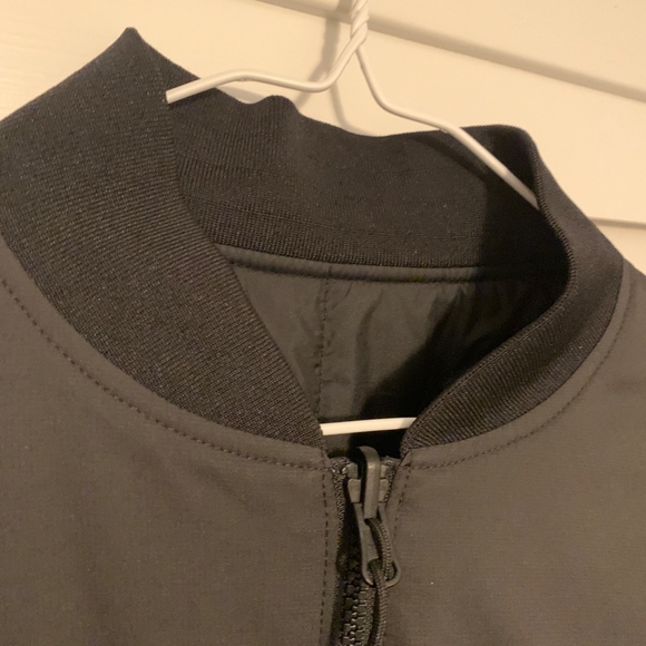 The North Face Reversible Bomber Jacket - Picture 5 of 7